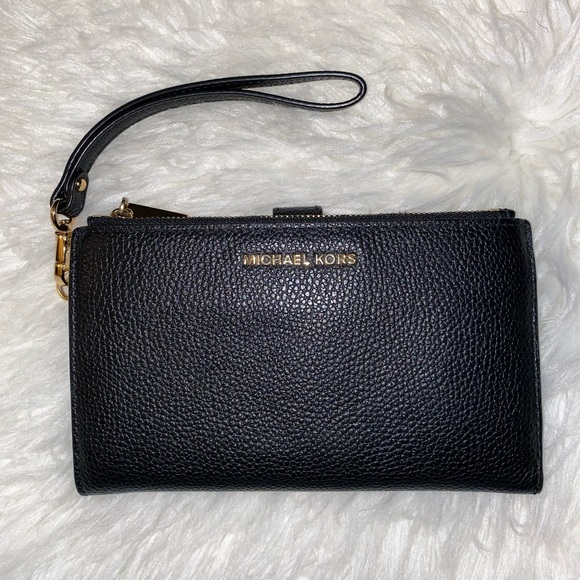 Michael Kors Adele Leather Smartphone Wallet in Black - Picture 2 of 14